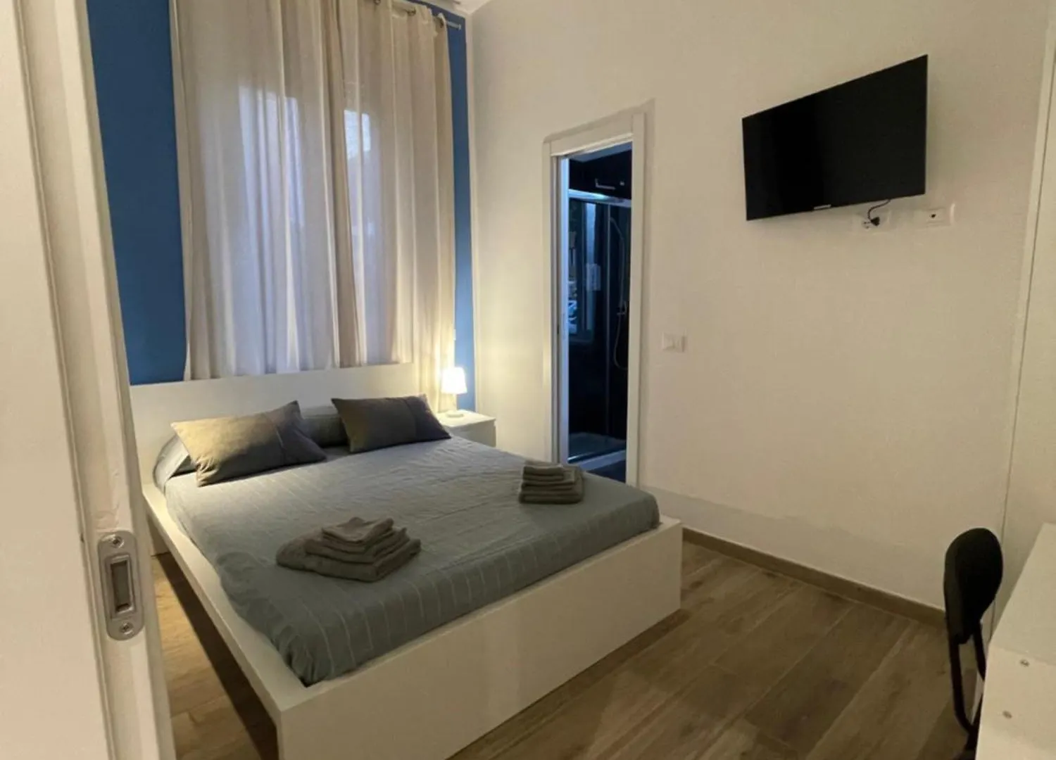 Rome Groove Rooms